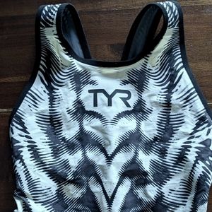TYR Tech Suit - Venzo Genesis - Size 23 - Closed Back